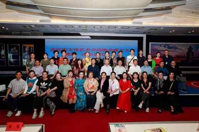 武漢市文化藝術(shù)交流協(xié)會成立，詹小林當(dāng)選會長，共繪江城文化繁榮新藍圖